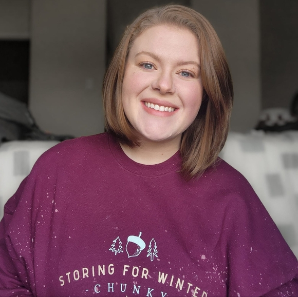 Meet your Posher, Ali - Picture 2 of 3